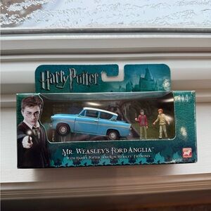 Harry Potter Mr. Weasley's Ford Anglia Model